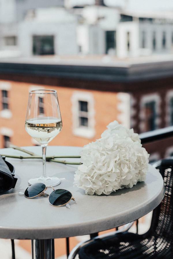 Du Vieux Port By Gray Collection